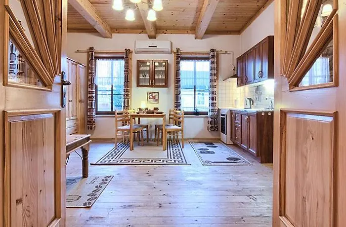 Willa Konradowka - Apartamenty Debowy, Klonowy, Kosowka I Limba