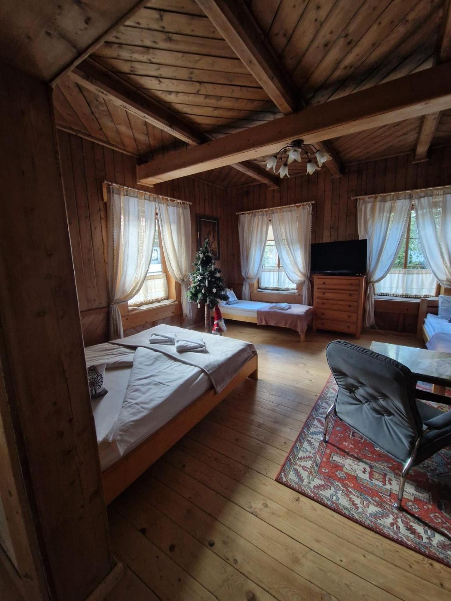 Apartment Konradowka - Debowy, Klonowy, Kosowka I Limba